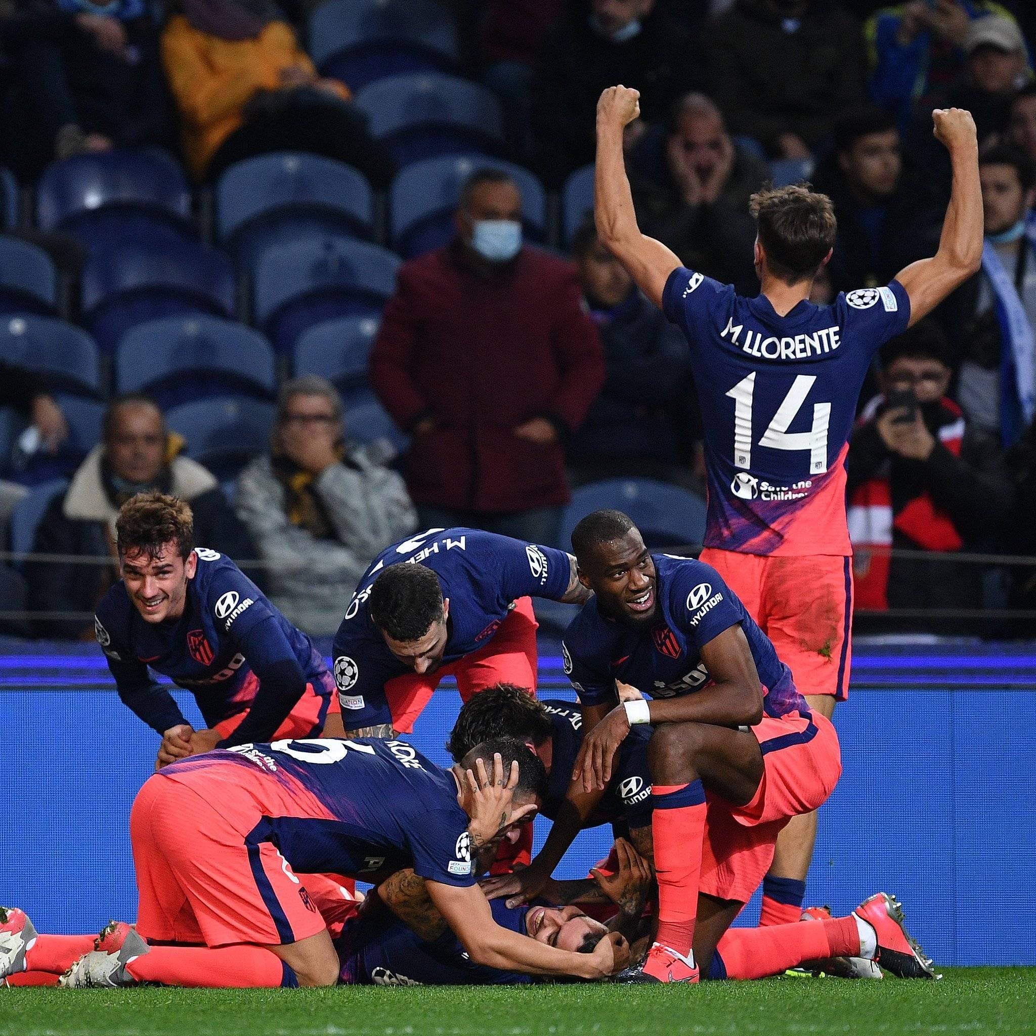 阿贾克斯神奇逆袭,力挫晋级淘汰赛的简单介绍 阿贾克斯神奇逆袭,力挫晋级淘汰赛的简单介绍