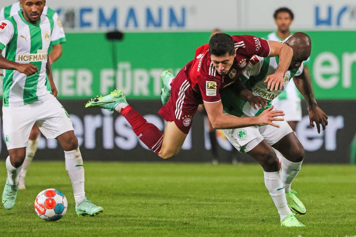 包含柏林赫塔客场逐风，一路胜券的词条