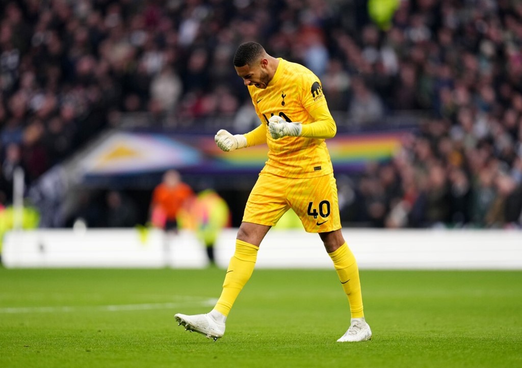 热刺客场逆转,豪取关键三分的简单介绍 热刺客场逆转,豪取关键三分的简单介绍