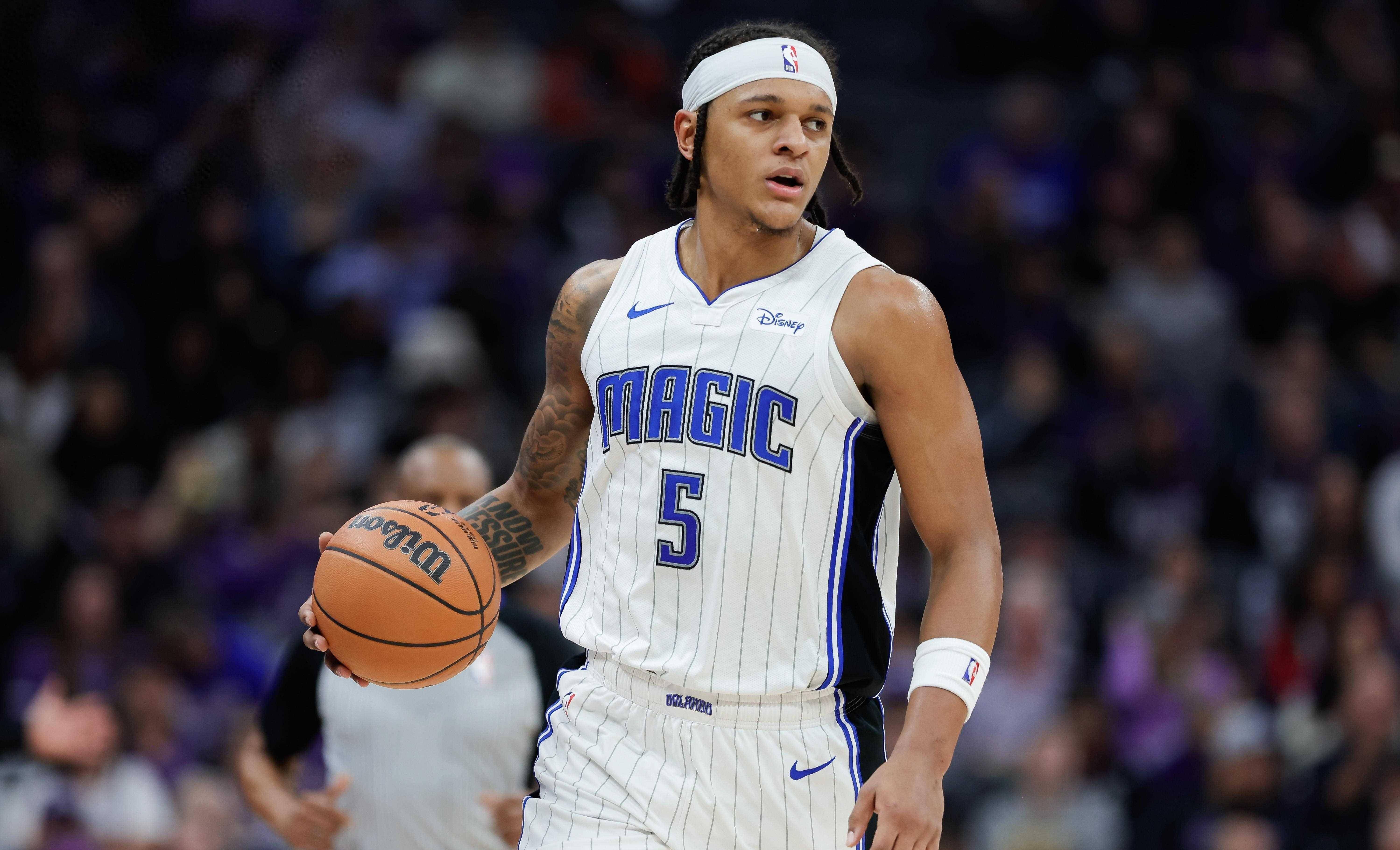 包含猛龙再胜对手,继续保持东部前三的词条 包含猛龙再胜对手,继续保持东部前三的词条