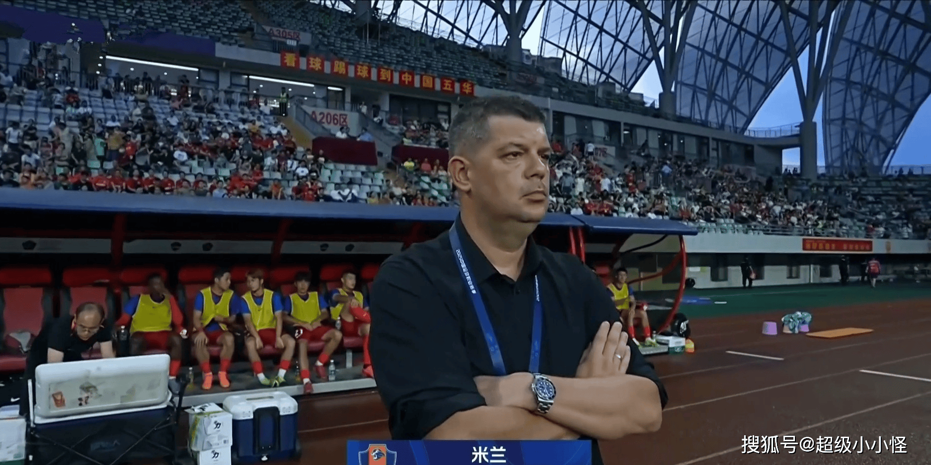 开云体育APP下载-球队主帅因战绩不佳遭遇抗议，下课风波的简单介绍