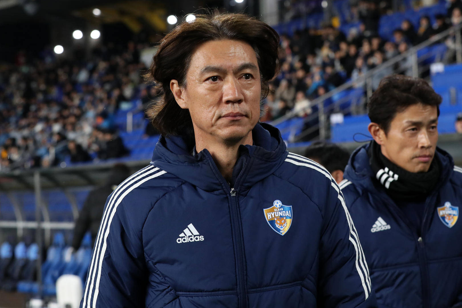 球队主帅因战绩不佳遭遇抗议,下课风波的简单介绍 球队主帅因战绩不佳遭遇抗议,下课风波的简单介绍