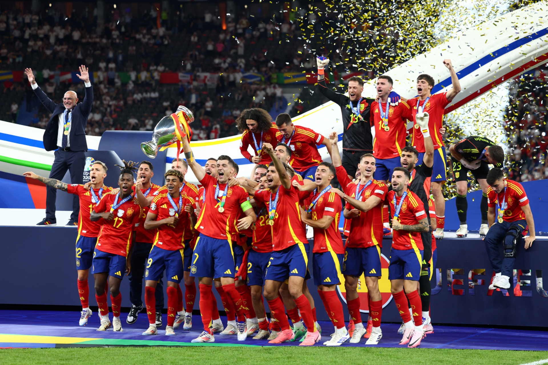 今晚看点:欧洲足球强队交锋!的简单介绍 今晚看点:欧洲足球强队交锋!的简单介绍