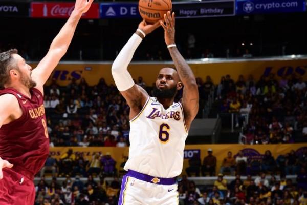 湖人大胜猛龙，取得五连胜