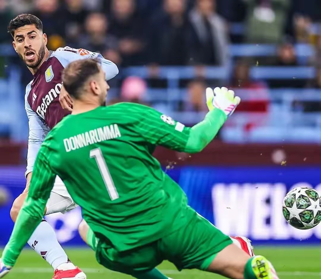 阿斯顿维拉主场大胜，终结连败