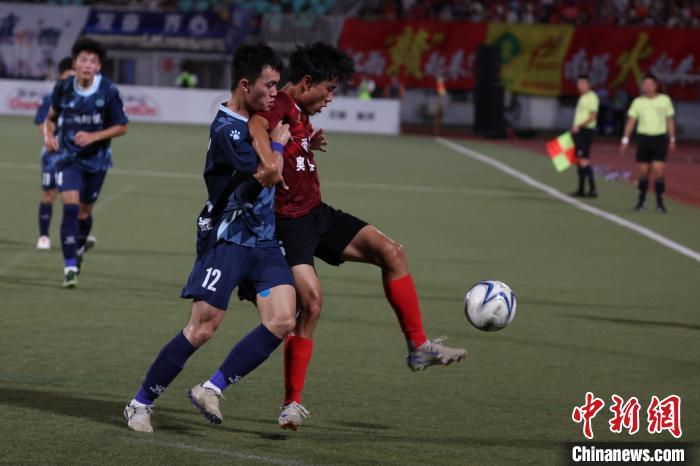 激烈比拼赛场带来百般惊喜 激烈比拼赛场带来百般惊喜