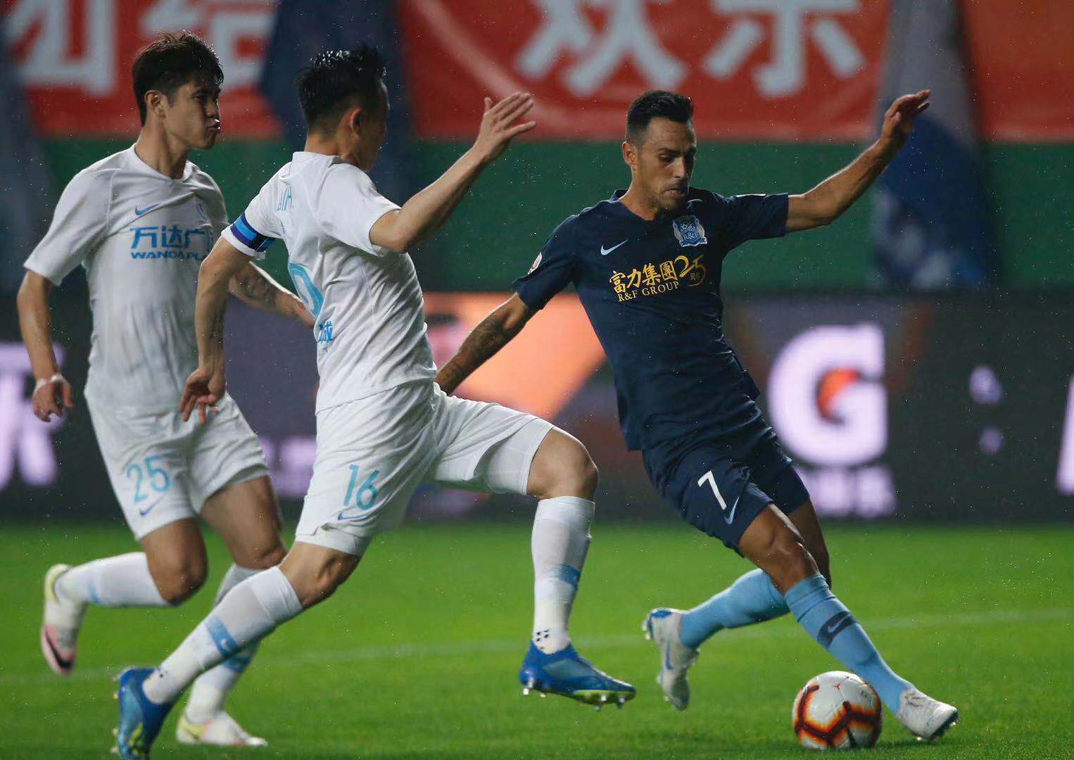 关于大连一方主场不敌富力直追的信息