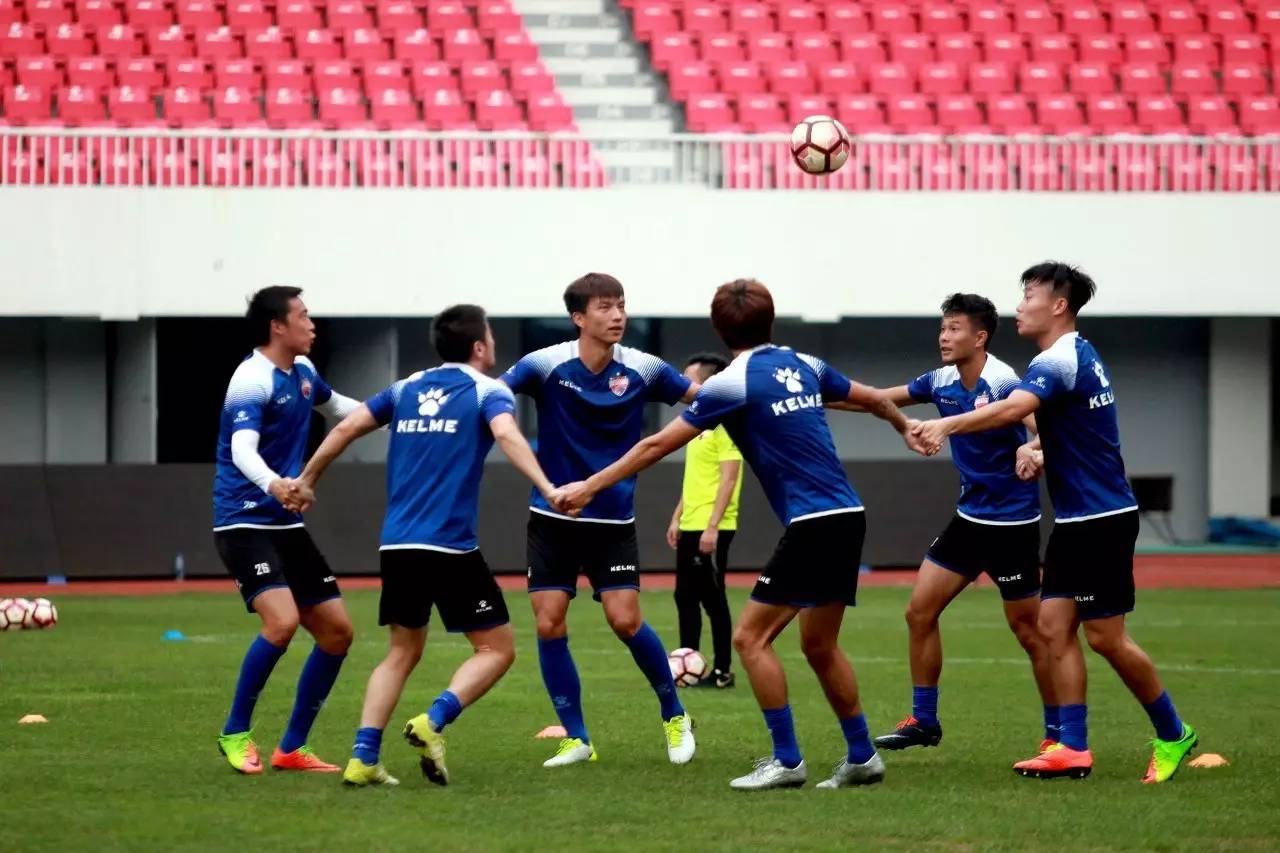 开云官网-包含战术之争：延边动力与青岛黄海交锋的词条