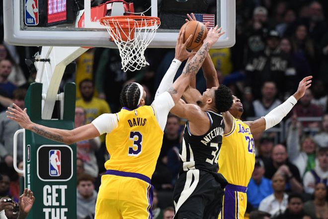 雄鹿主帅谈退役!球队领导力存疑 雄鹿主帅谈退役!球队领导力存疑