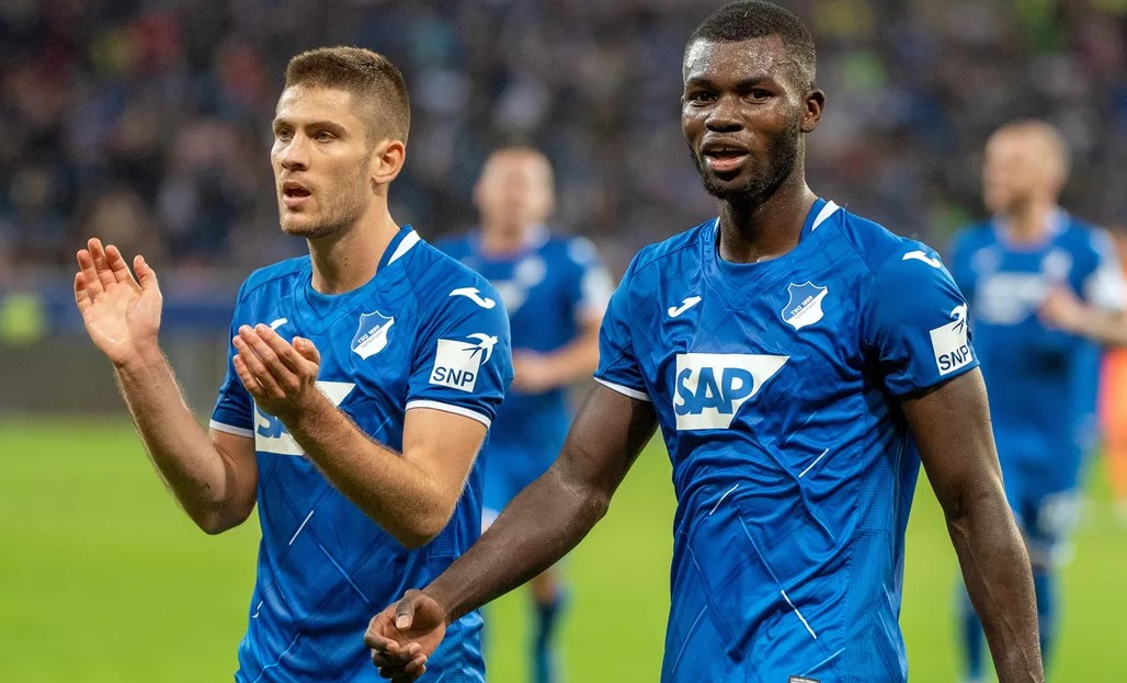 奥林匹亚科斯客场逆转，德甲前十位置暂时稳固的简单介绍