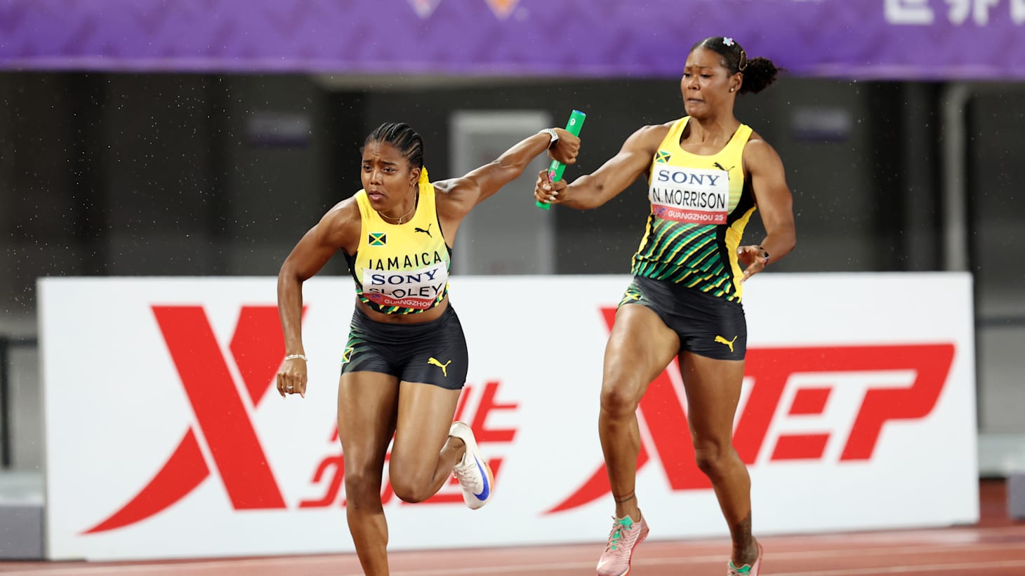 美国田径选手双料夺金