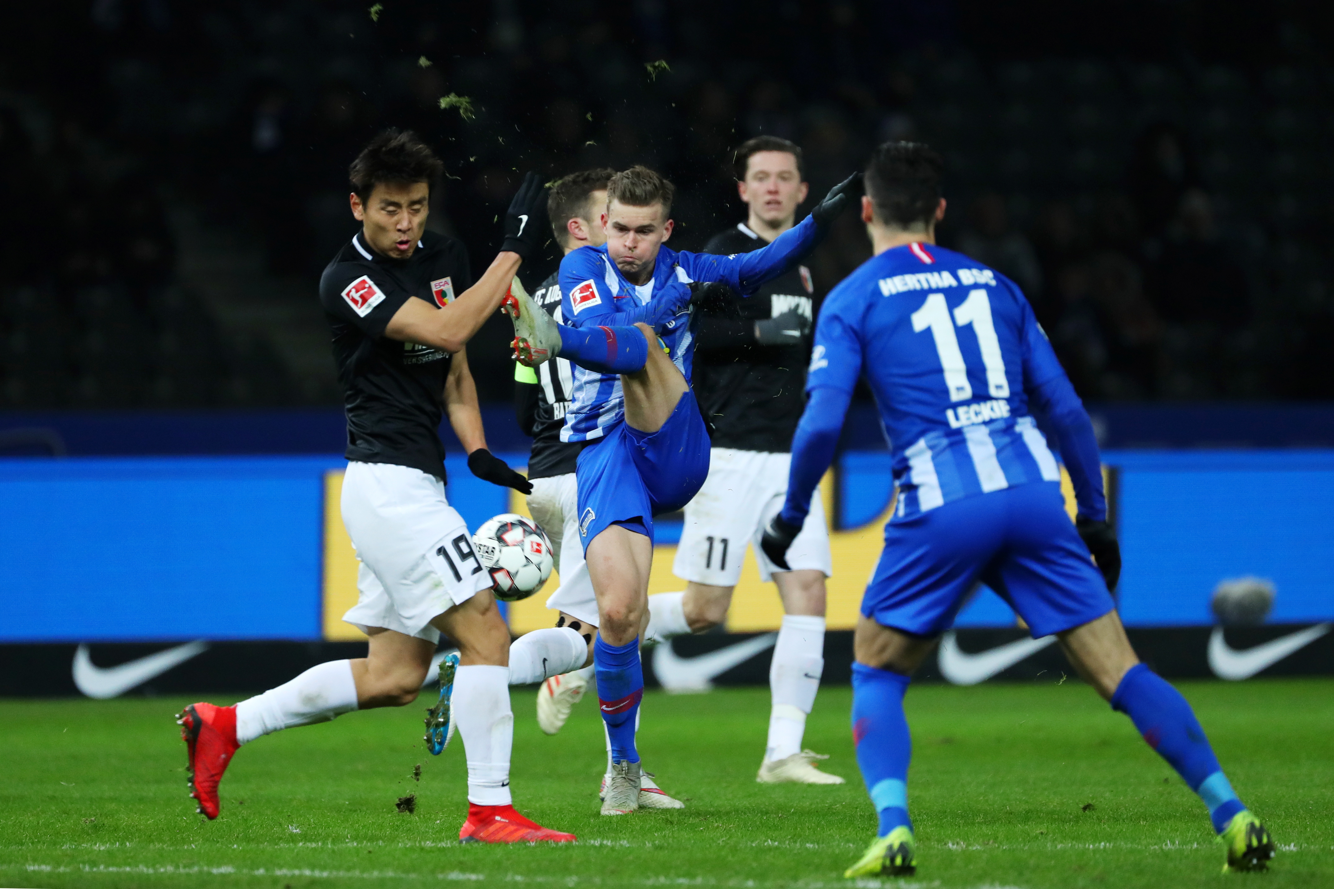 柏林联赛积分如箭放，客战捷报频出的简单介绍