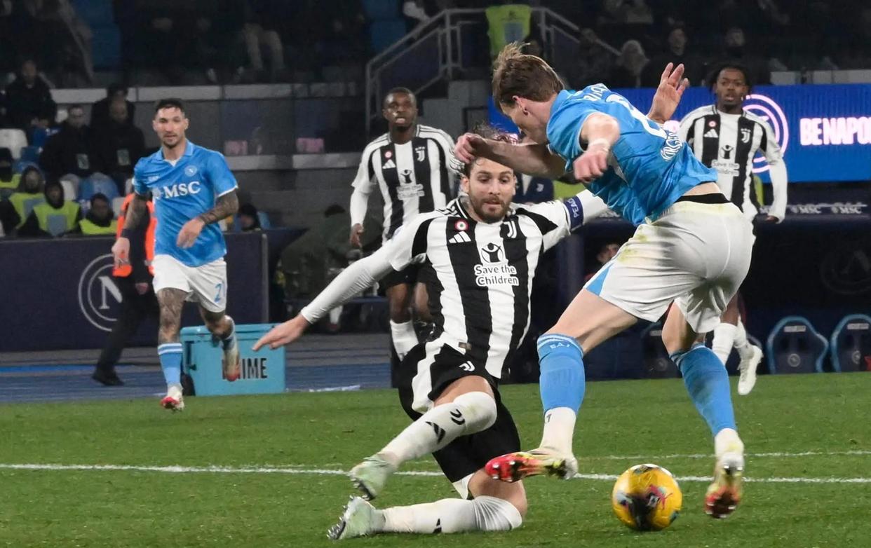 意甲豪门争夺激烈,战局进入白热化阶段 意甲豪门争夺激烈,战局进入白热化阶段