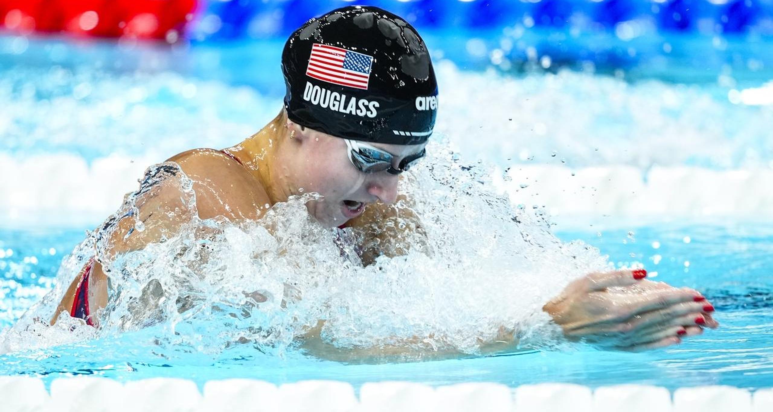 开云APP-美国游泳选手在自由泳比赛中获胜