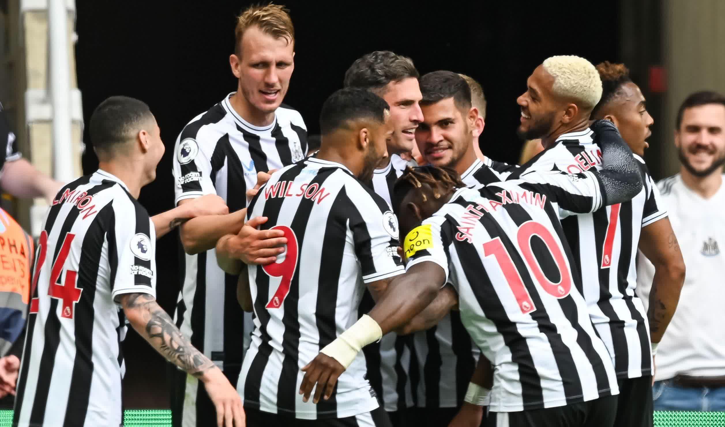 利物浦主场对阵南安普顿,决斗再起 利物浦主场对阵南安普顿,决斗再起