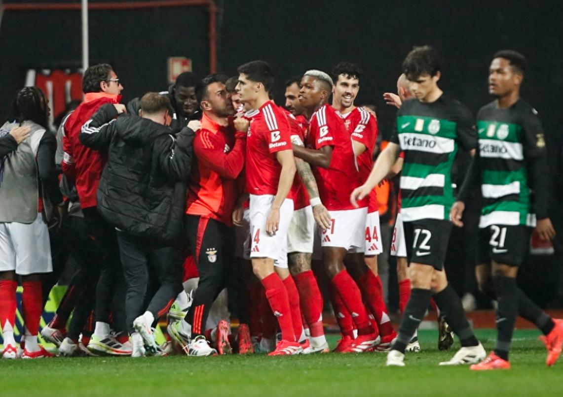 本周联赛多场对决将激烈展开! 本周联赛多场对决将激烈展开!