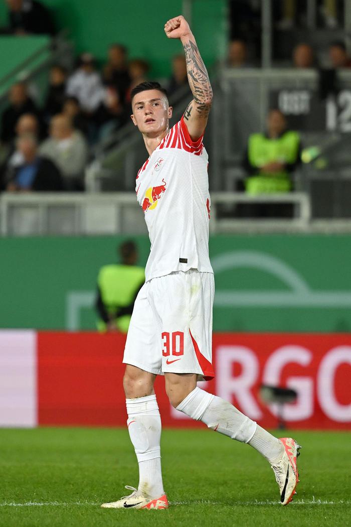 开云体育平台APP-RB莱比锡在本场比赛中获得胜利的简单介绍