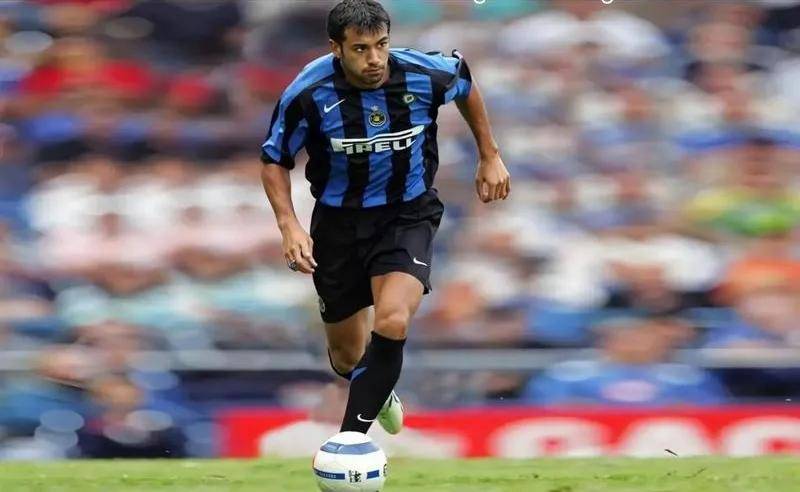 开云体育官方网站-米兰德比迎来激动人心的胜利，球迷欢呼不已