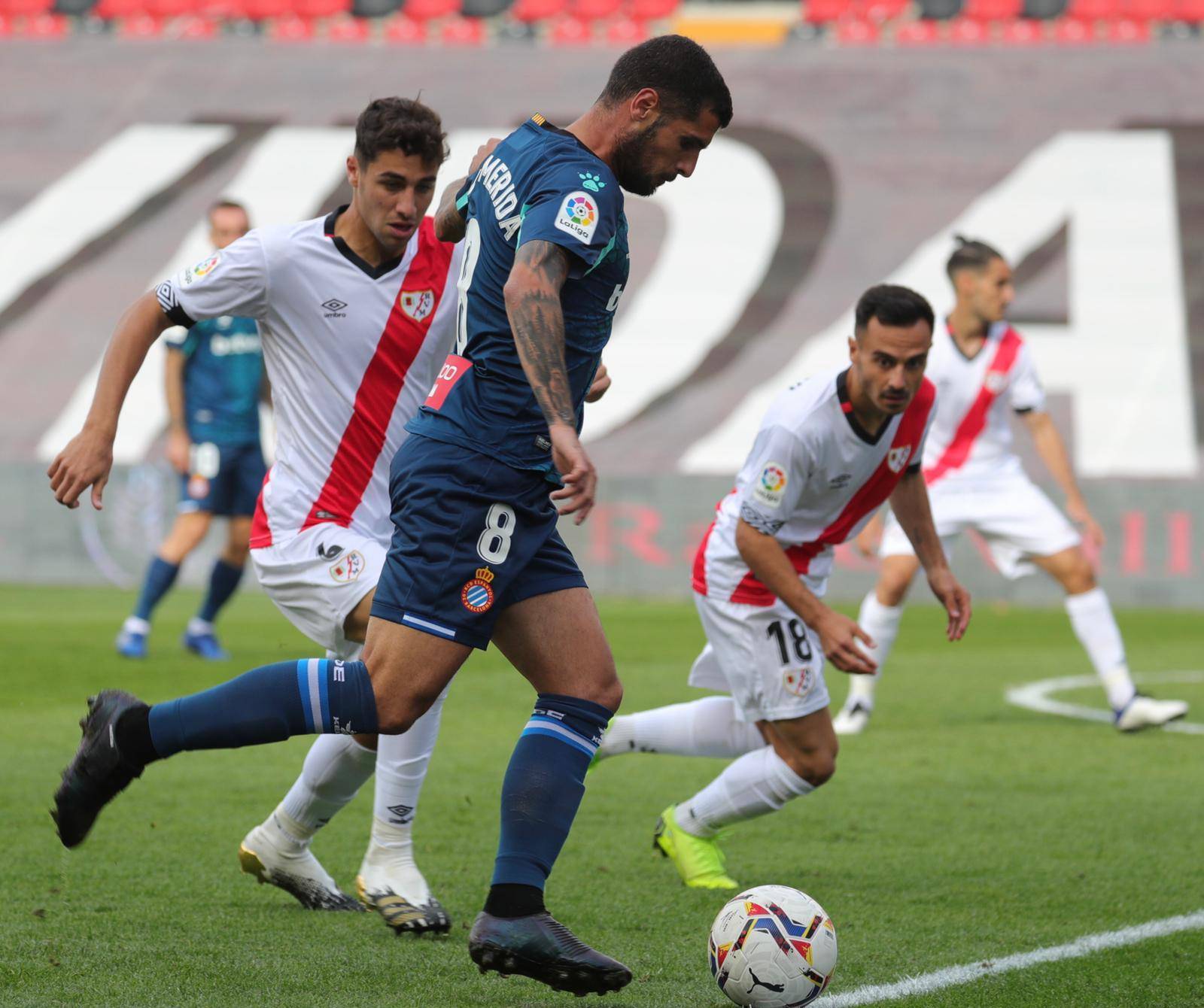 开云体育在线-JDG绝杀FNC，Peanut成为全场焦点小组赛3:2（北京）