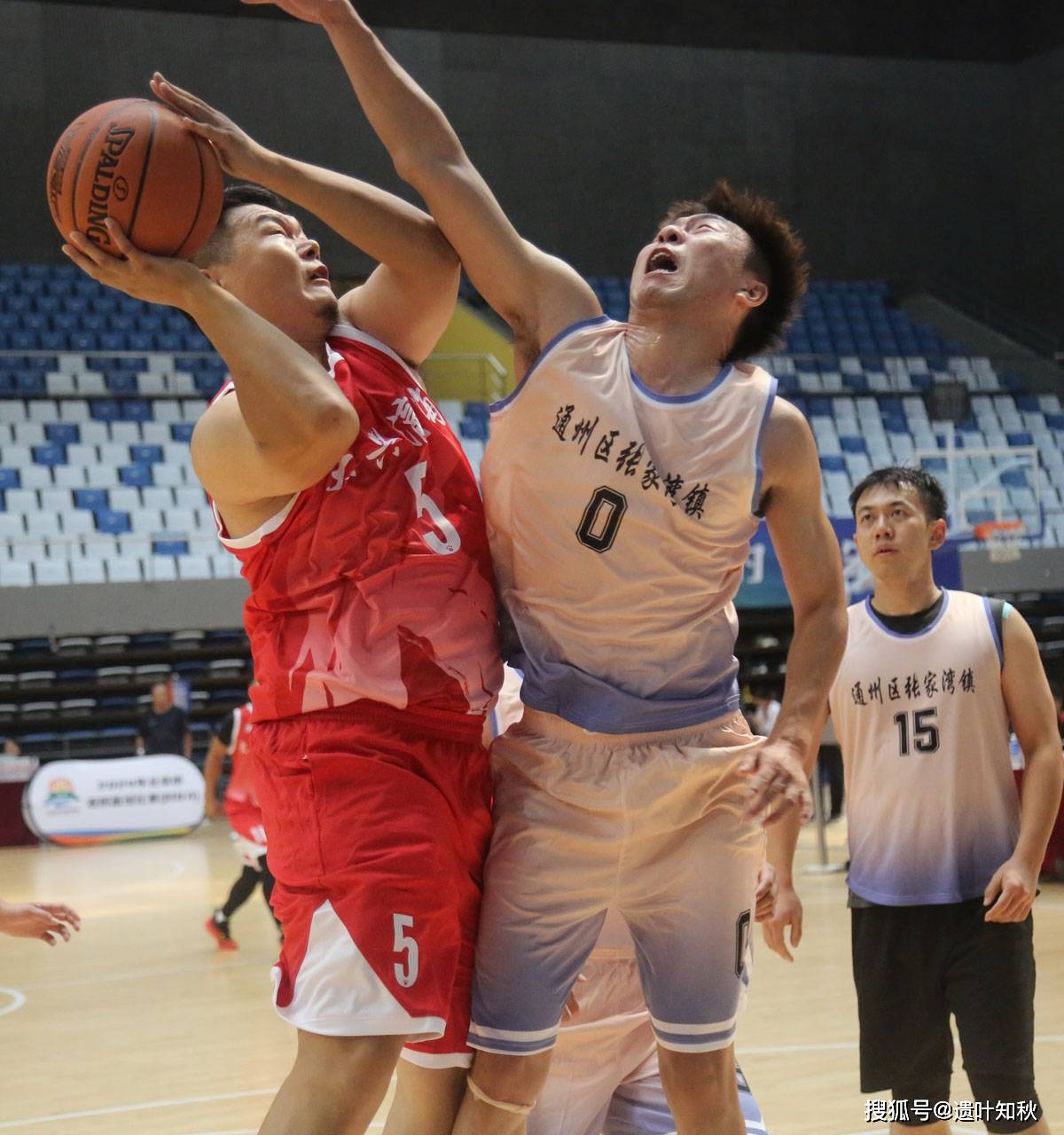 开云体育APP下载-篮球比赛激烈燃情，胜负未分的简单介绍