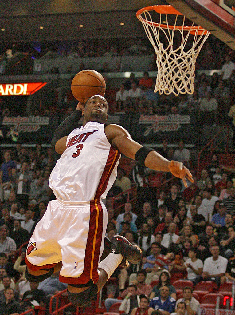 开云体育中国-韦德宣布退役，结束篮球生涯