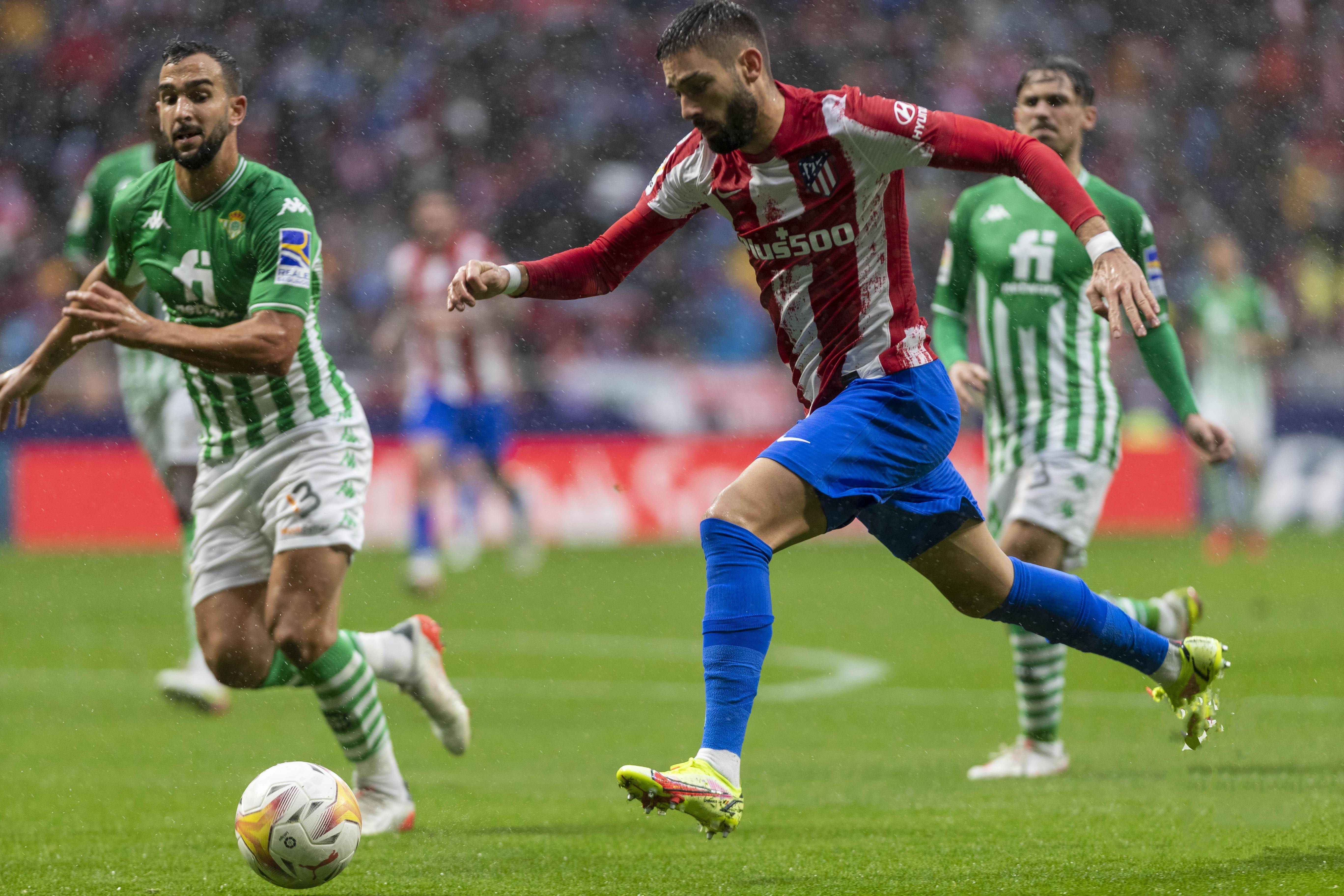 意大利与威尔士的比赛充满悬念