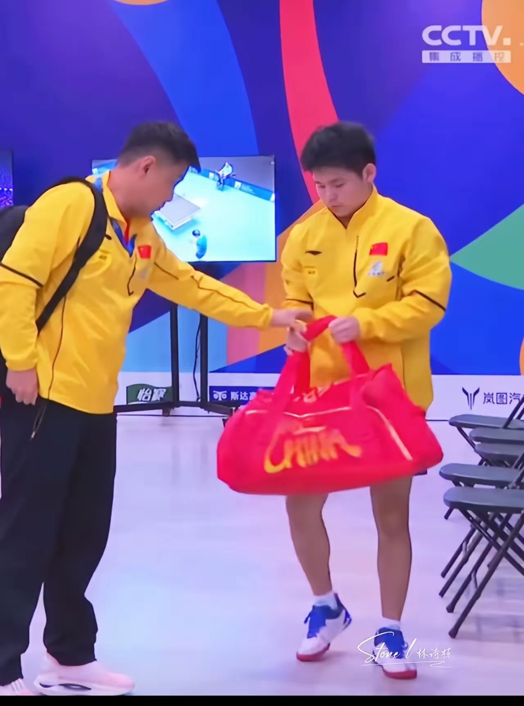 包含波兰队逆转日本队,王皓点燃赛场的词条 包含波兰队逆转日本队,王皓点燃赛场的词条