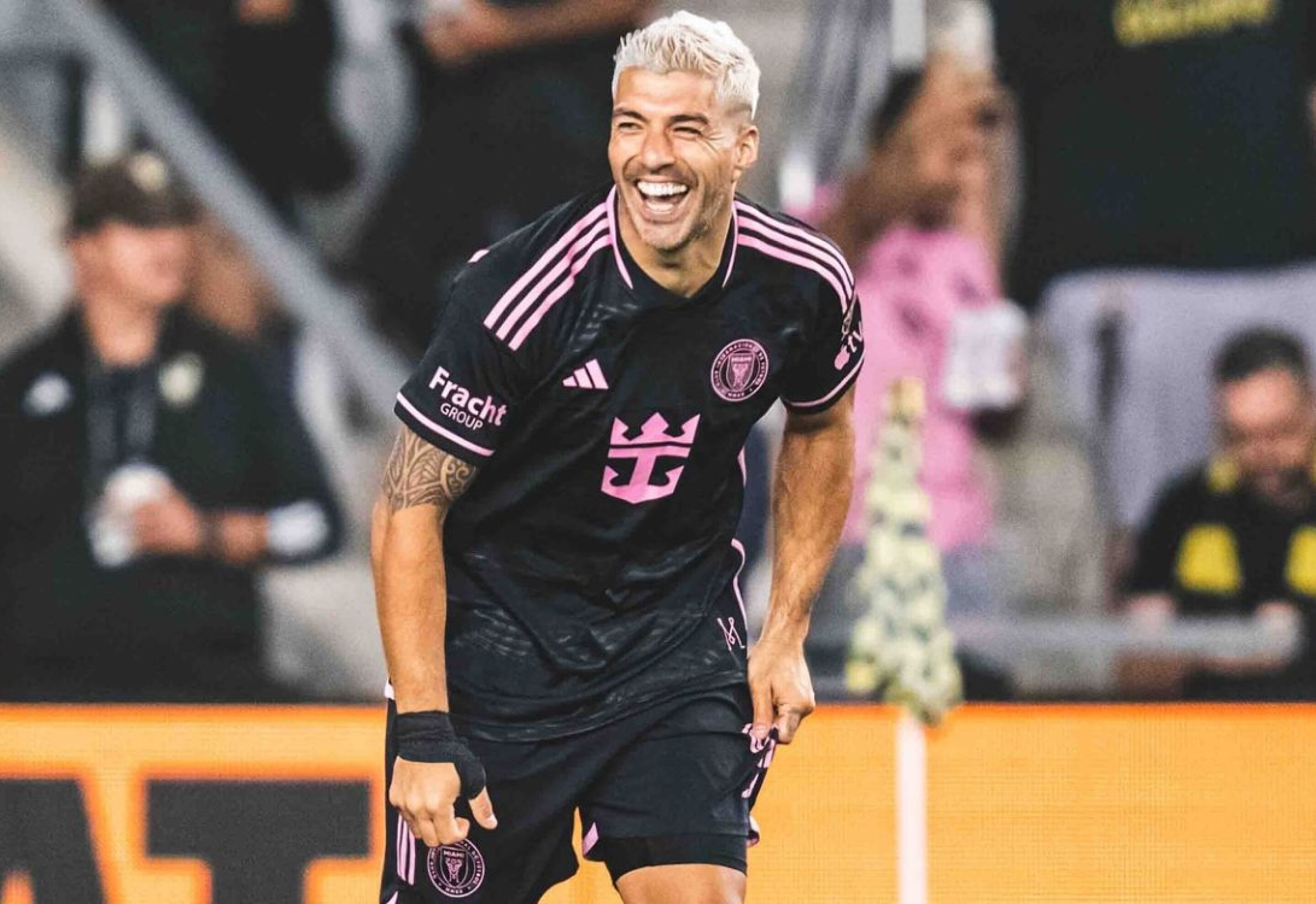 墨西哥逆转法国，苏亚雷斯状态火热